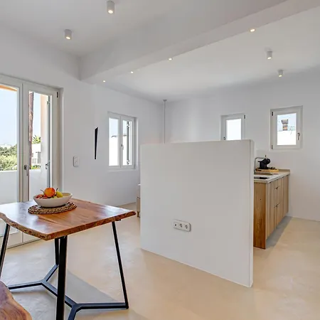 Silver Aeras Daire Páros